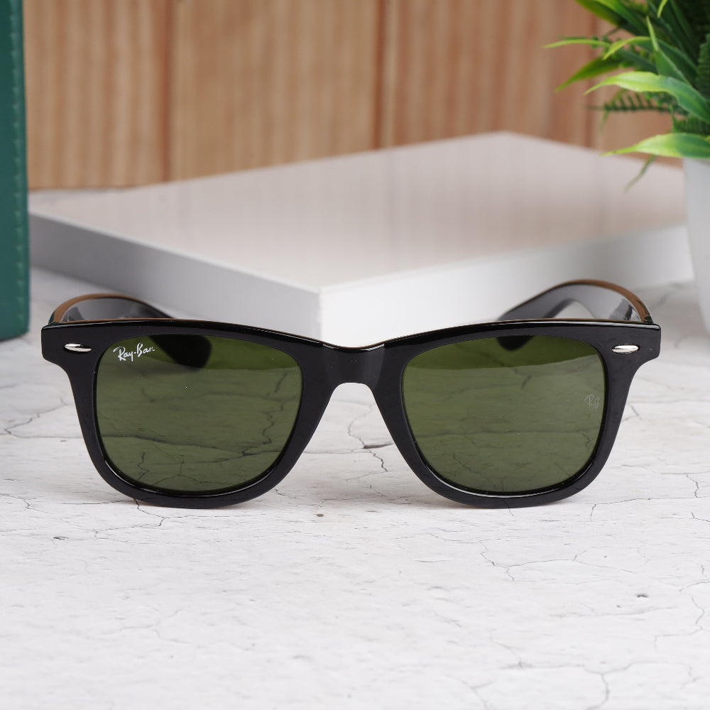 Classic Square 214O Black-Green Sunglass (Shining) with shiny black frame and UV 400 green lenses from JUO INDIA.